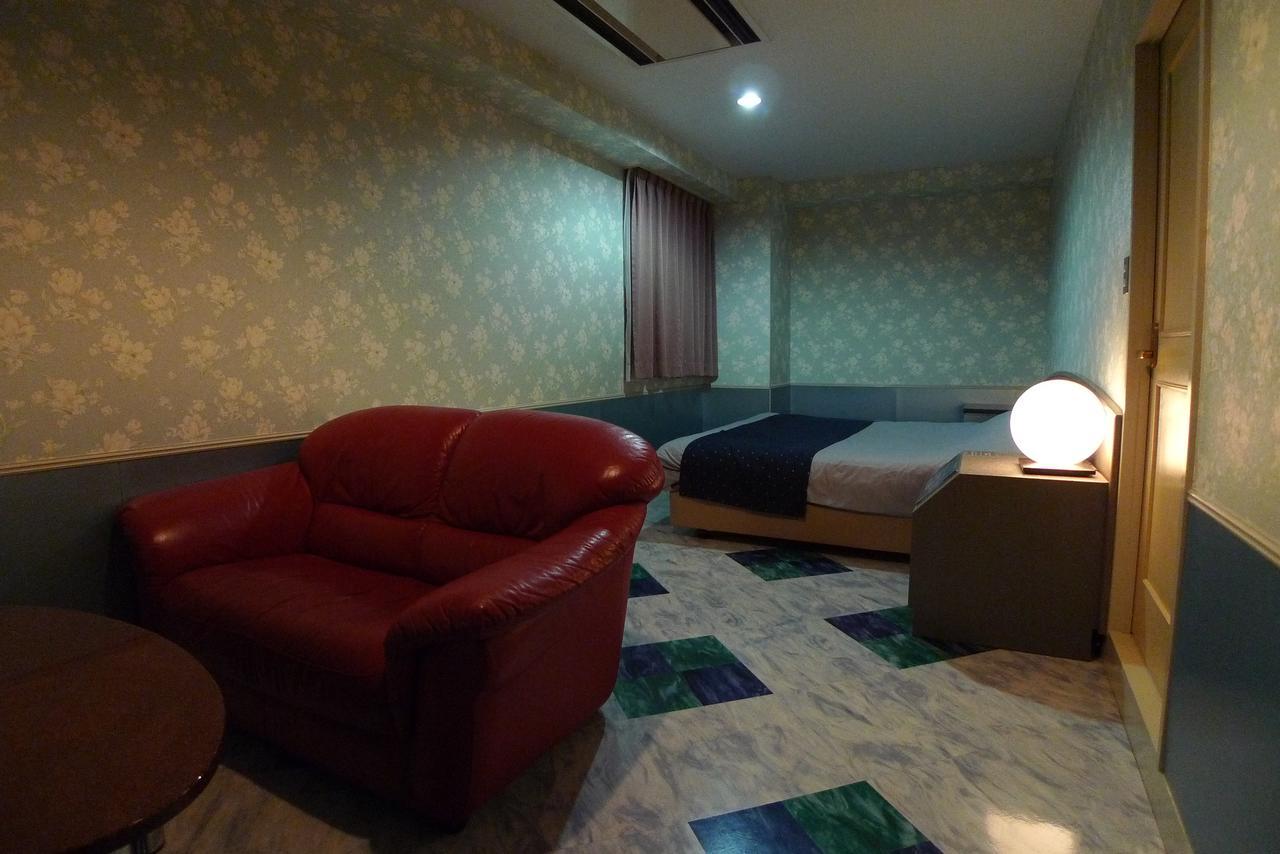 Golf Nirasaki Inter (Adults Only) Hotel Exterior foto